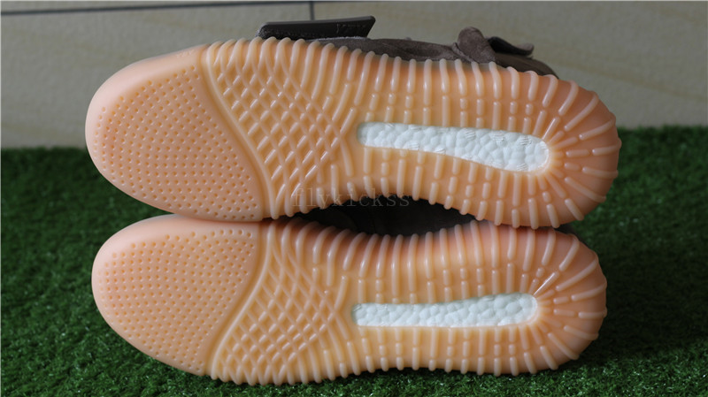 Final Version Yeezy Boost 750 Chocolate Brown